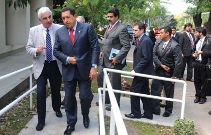 Enrique con Chávez y Maduro